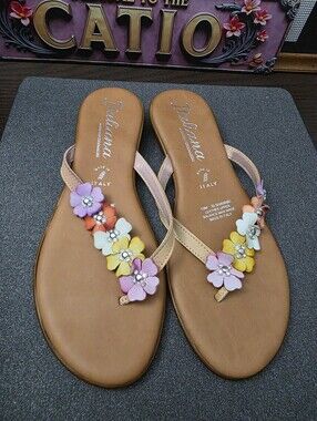 Italian Shoemakers Emina floral thong sandals